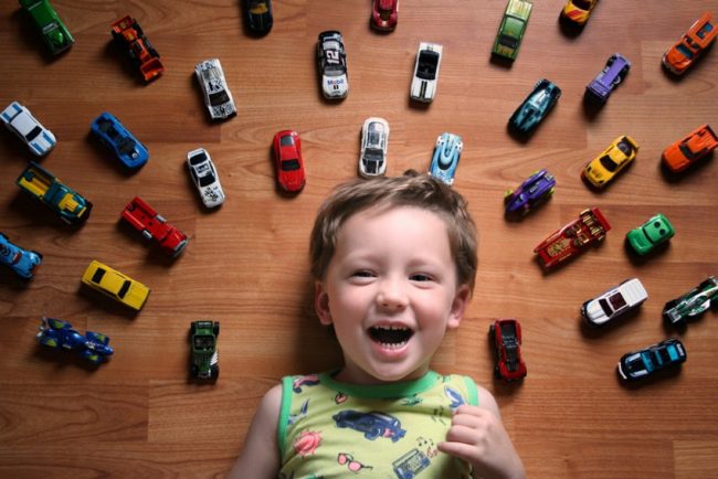 buying-toys-1 7 نکته برای خرید اسباب بازی