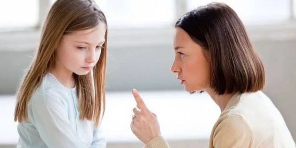 وضع قوانین خانوادگی برای کودک