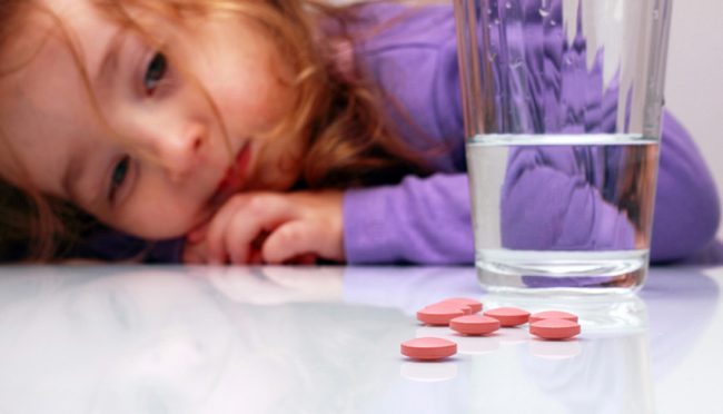 kids-and-pills قرص های مضر برای کودکان