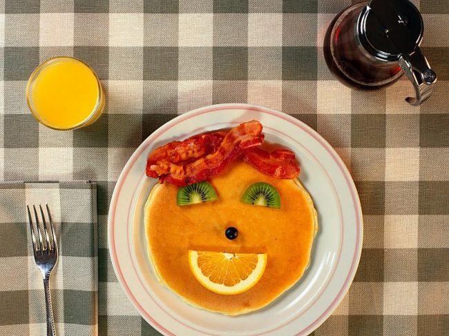 تشویق کودکان به صبحانه خوردن