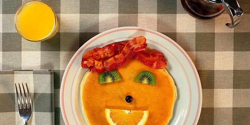 تشویق کودکان به صبحانه خوردن