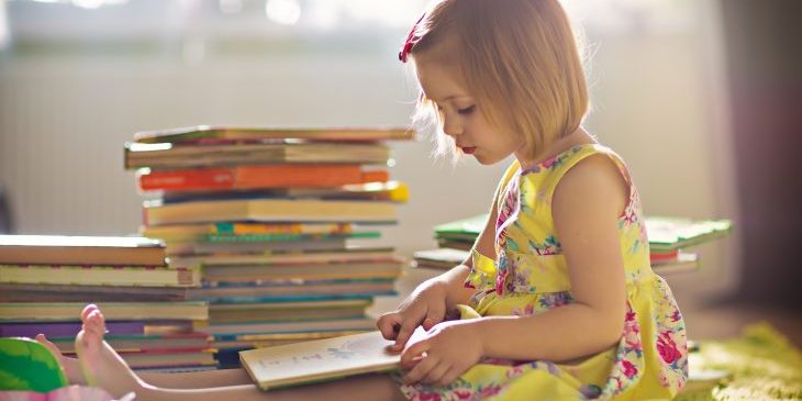 چرا کودکان تکرار کردن را دوست دارند؟