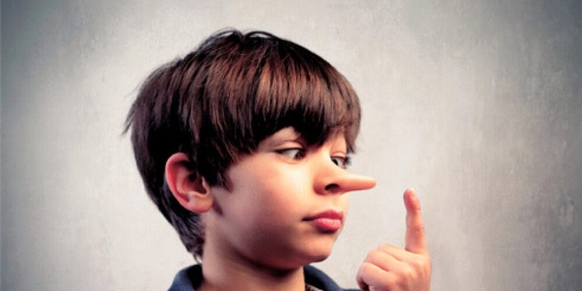 kids-lying-1 علت دروغ گفتن کودکان