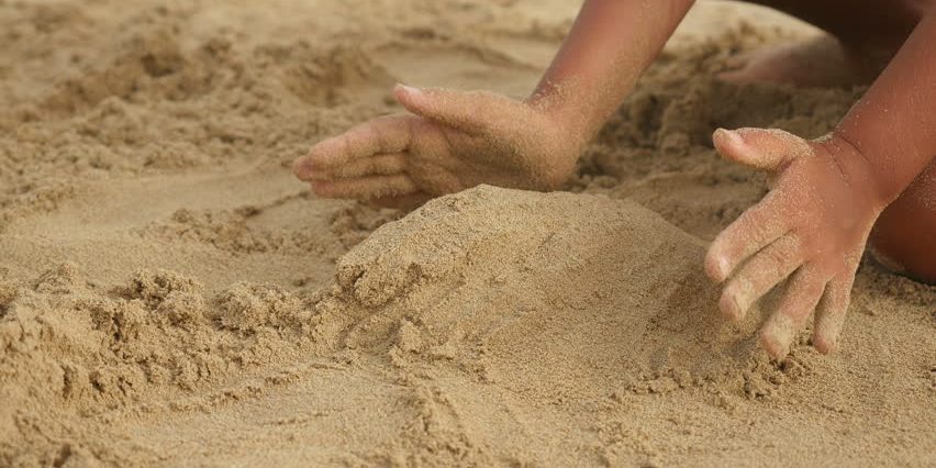 شن بازی کودکان