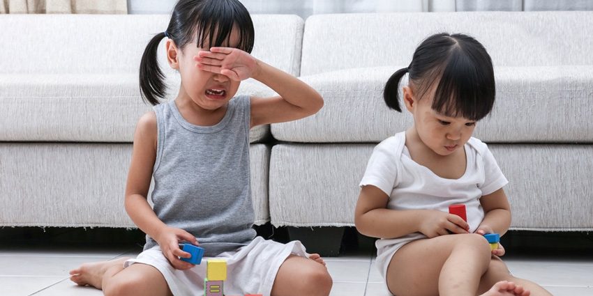 دعوای کودکان خانه